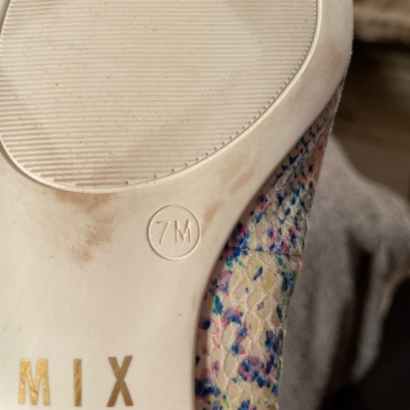 Flats - Picture 6 of 6